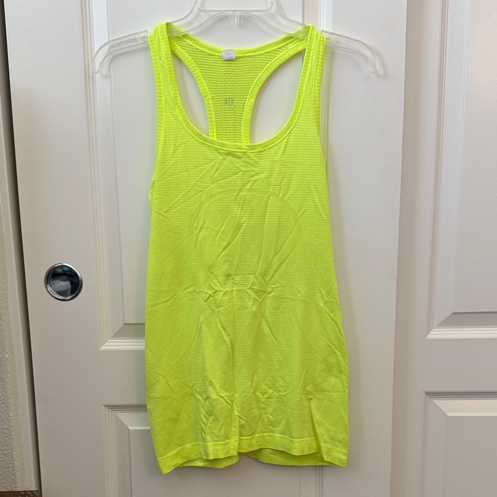 Lululemon Swiftly Tank - 8 - highlight yellow